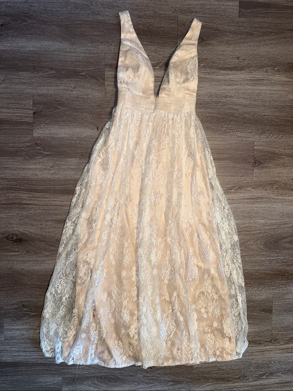 Hebeos Elegant Lace V-Neck Maxi Lace Dress